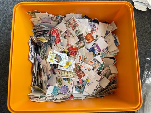 1000 postage stamps - of,
