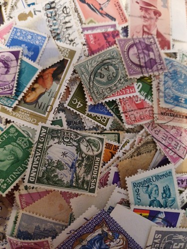 1000 world postage stamps - world,